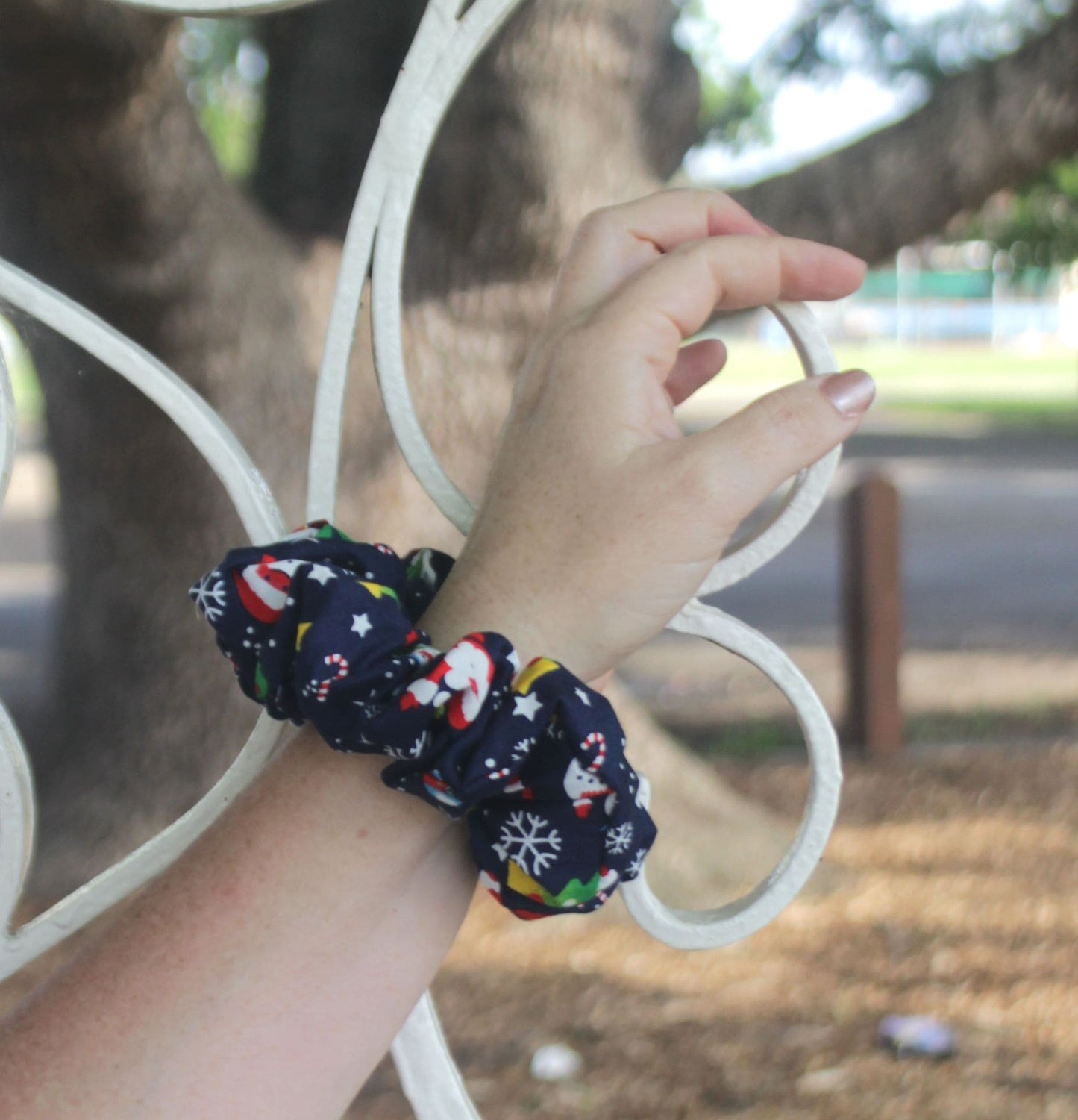 Scrunchie - Snowman Wrist View
