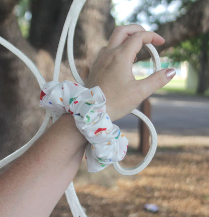 Scrunchie - Christmas Wrist VIew