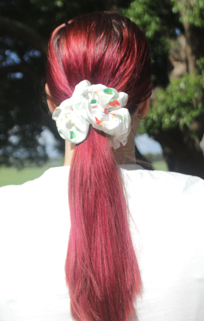 Scrunchie - Christmas Pont Tail View